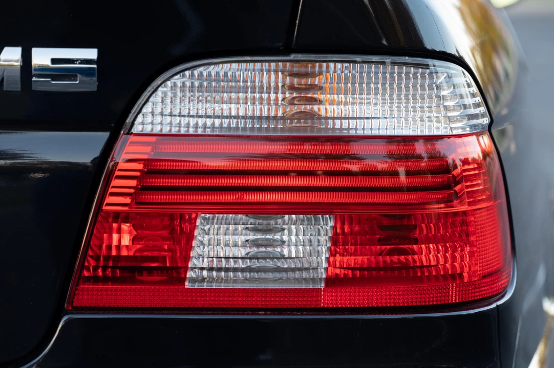 2001 BMW E39 M5 - Image 27 of 31
