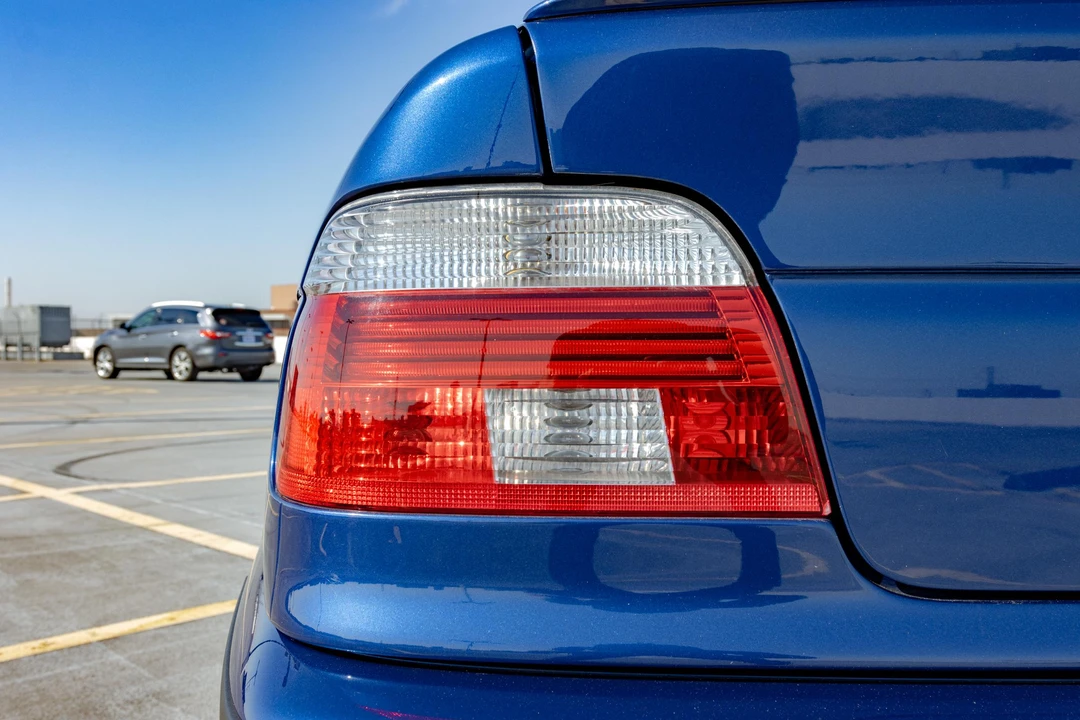 2001 BMW E39 M5 - Image 19 of 31