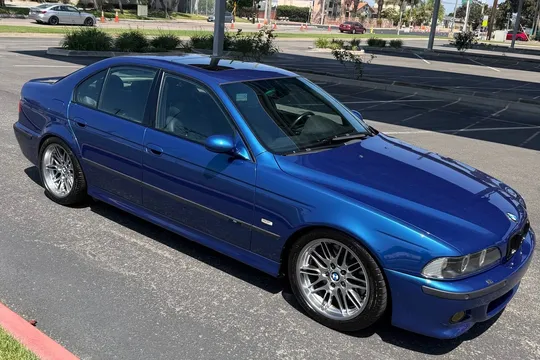 2001 BMW M5