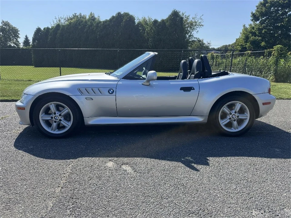 2001 BMW Z3 Roadster - Image 2 of 27