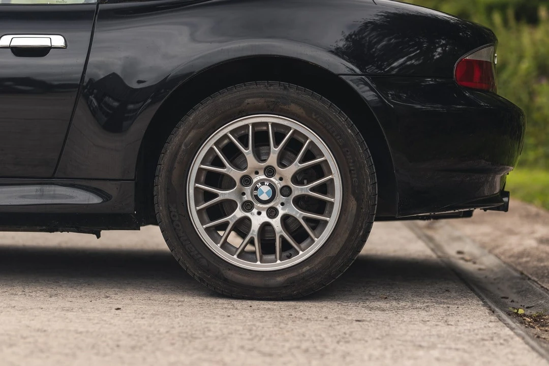 2001 BMW Z3 Roadster - Image 17 of 30