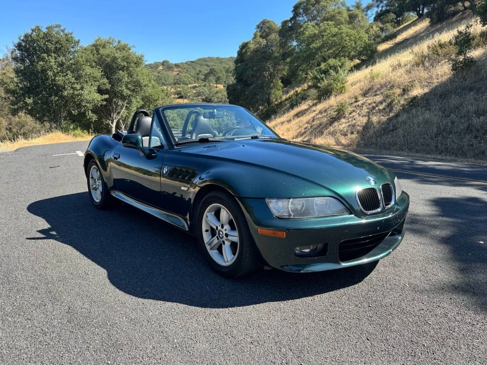 2001 BMW Z3 Roadster - Image 2 of 24
