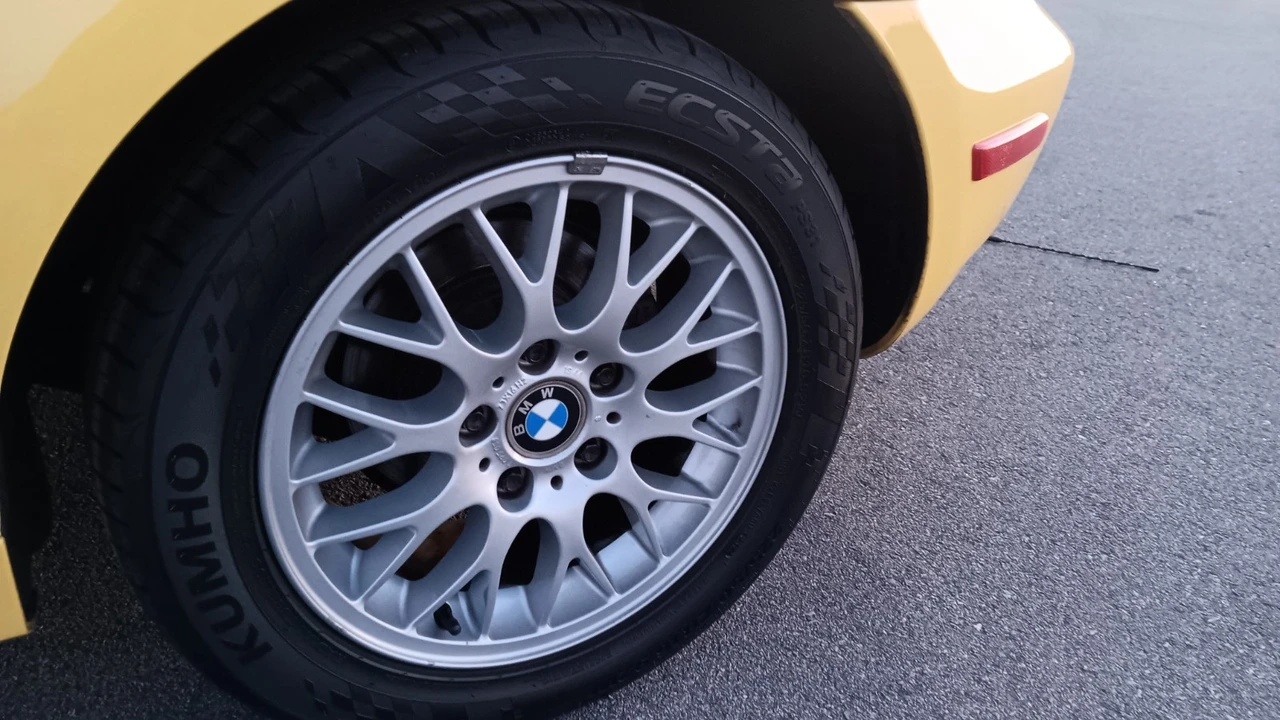 2001 BMW Z3 Roadster - Image 16 of 21