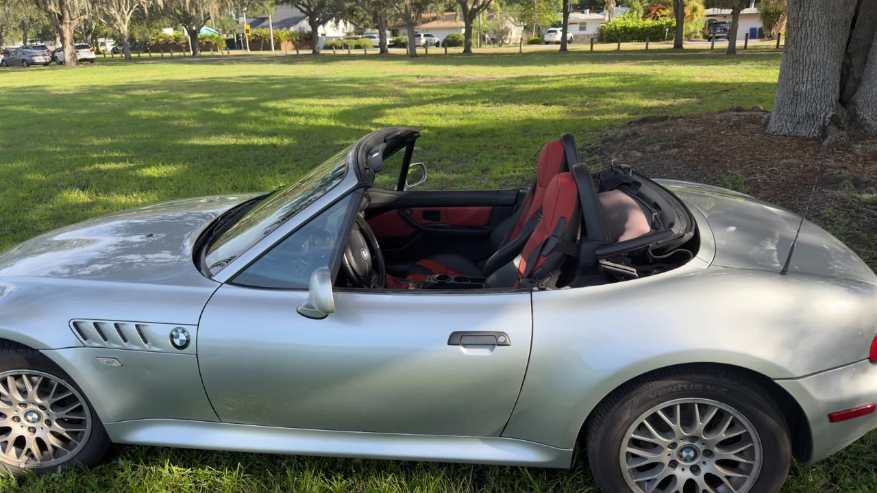 2001 BMW Z3 Roadster - Image 19 of 20
