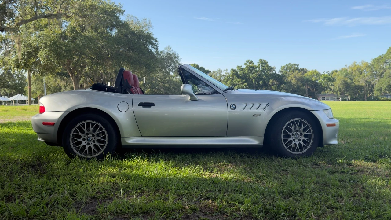 2001 BMW Z3 Roadster - Image 10 of 20