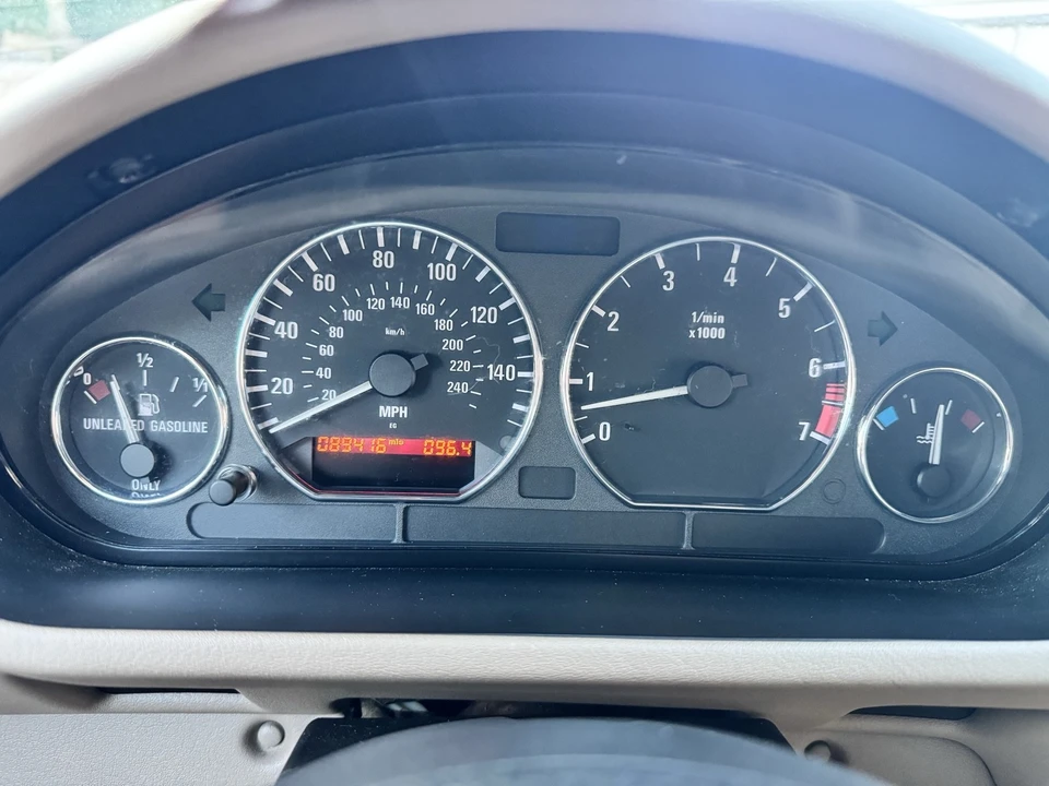 2001 BMW Z3 Roadster - Image 19 of 29