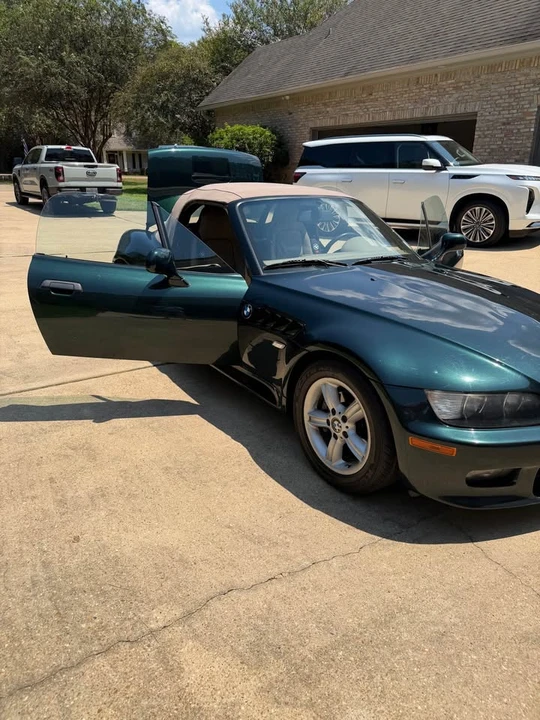 2001 BMW Z3 Roadster - Image 2 of 11