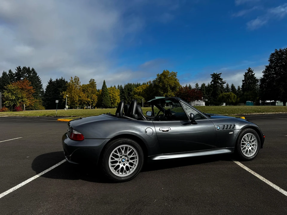 2001 BMW Z3 Roadster - Image 9 of 31