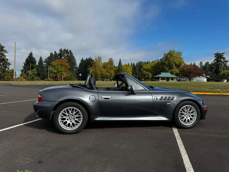 2001 BMW Z3 Roadster - Image 10 of 31