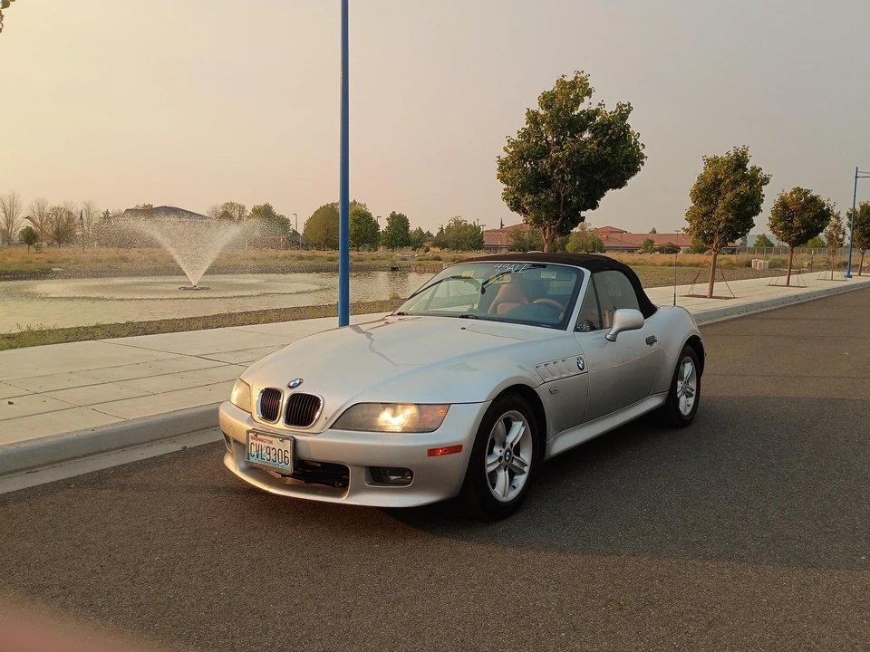 2001 BMW Z3 Roadster - Image 9 of 31