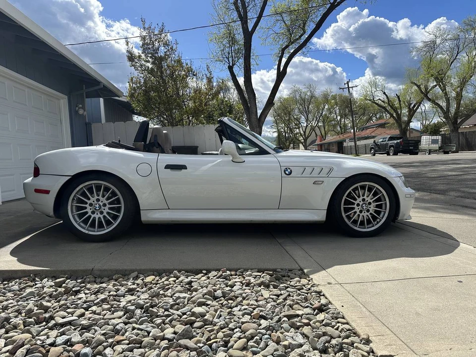 2001 BMW Z3 - Image 3 of 13