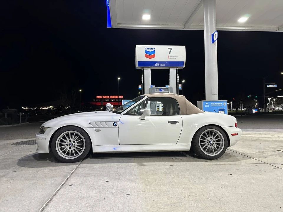 2001 BMW Z3 - Image 13 of 13