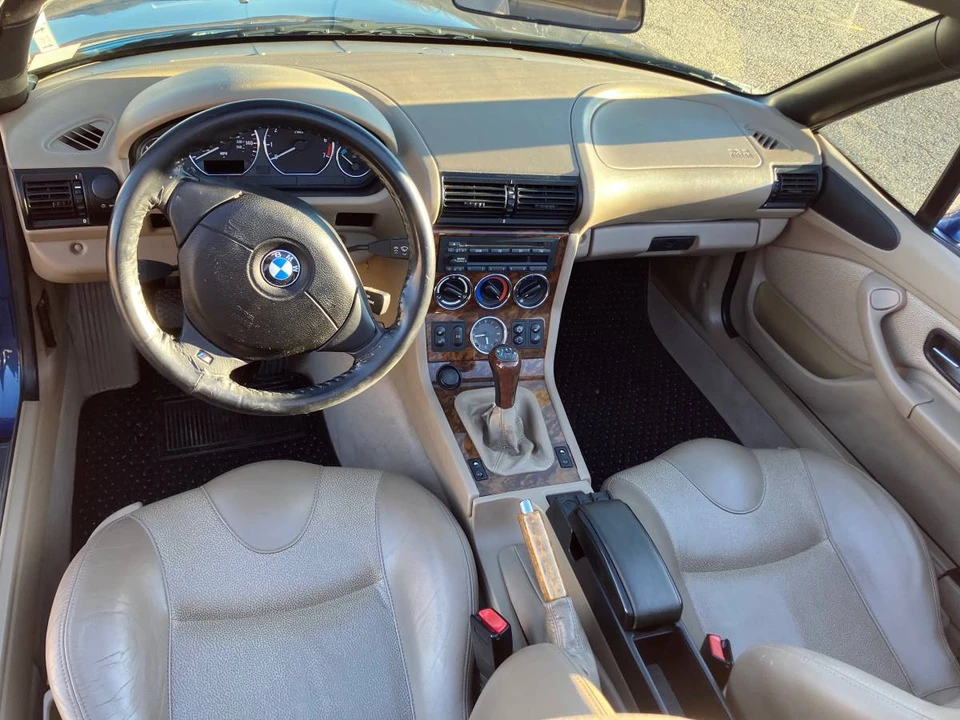 2001 BMW Z3 Roadster - Image 2 of 8