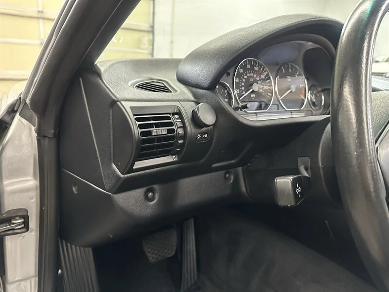 2001 BMW Z3 Roadster - Image 31 of 31