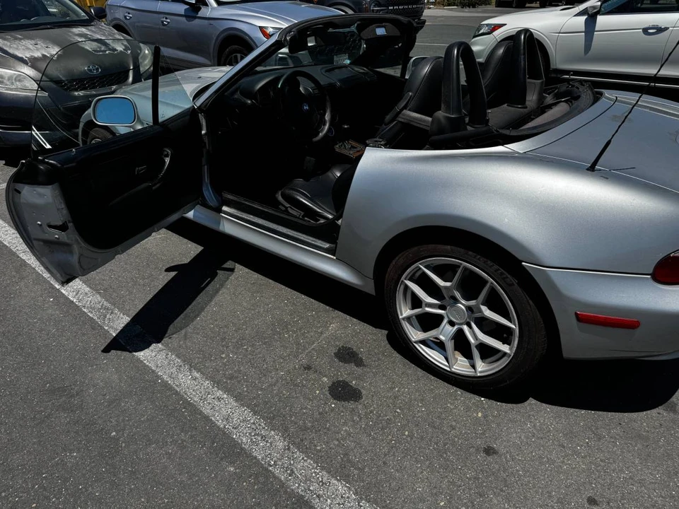 2001 BMW Z3 - Image 11 of 21