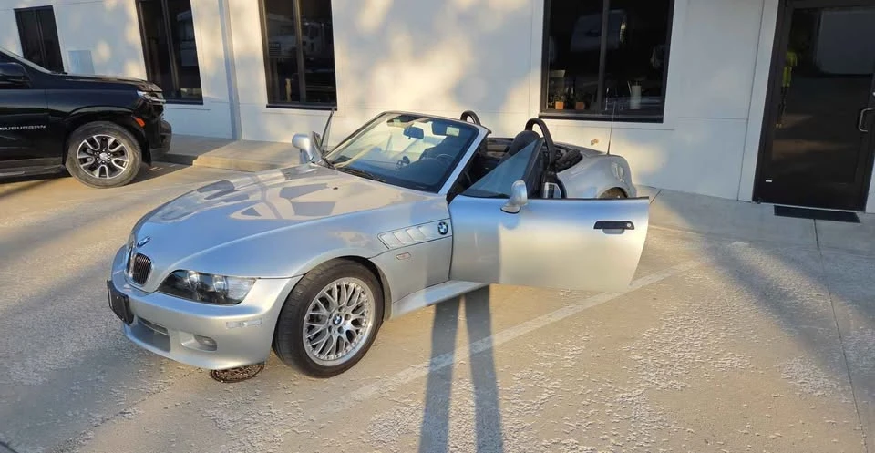 2001 BMW Z3 Roadster - Image 2 of 5