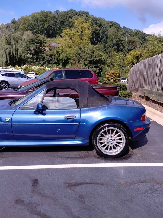 2001 BMW Z3 Roadster - Image 2 of 10