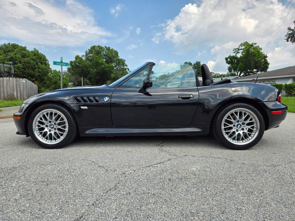 2001 BMW Z3 Roadster - Image 9 of 31