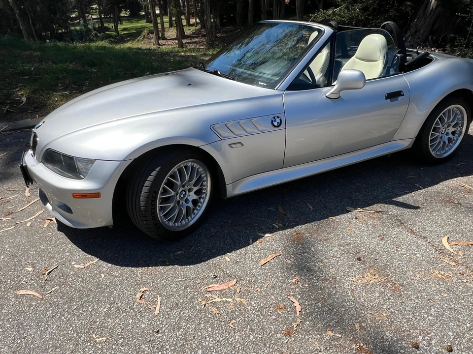 2001 BMW Z3 Roadster - Image 9 of 31