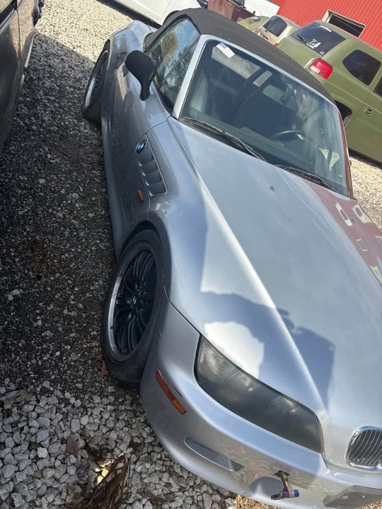 2001 BMW Z3 Roadster - Image 2 of 6