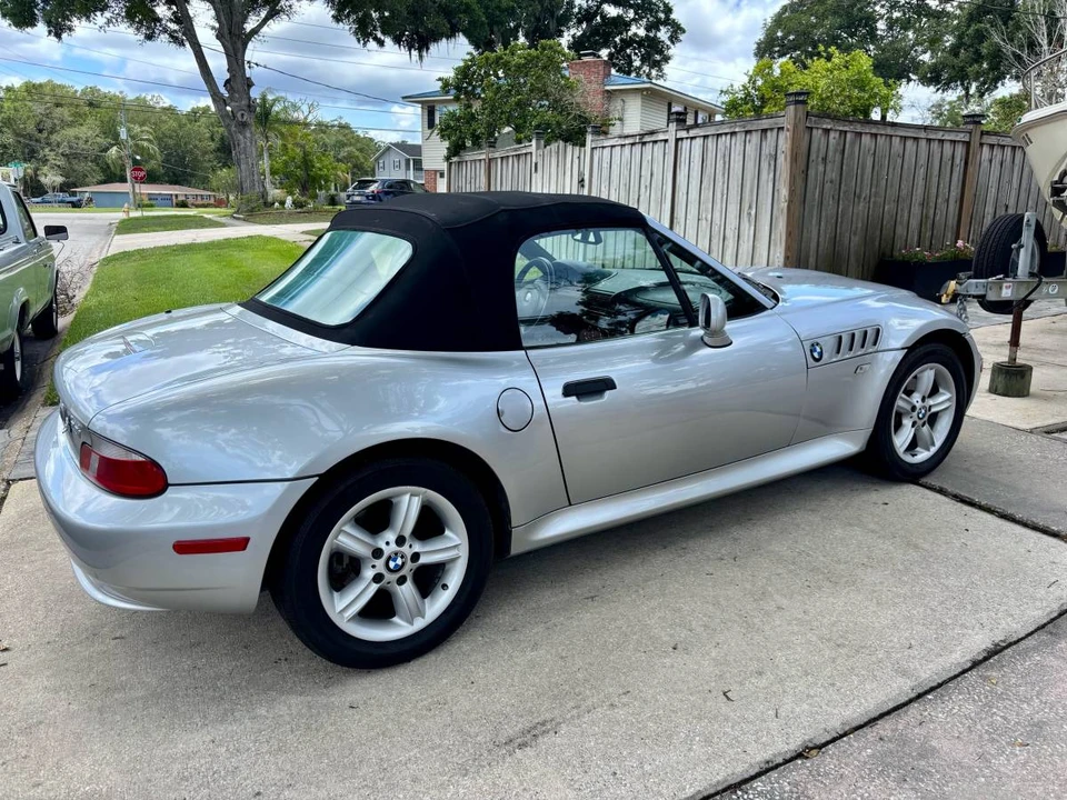 2001 BMW Z3 - Image 2 of 7