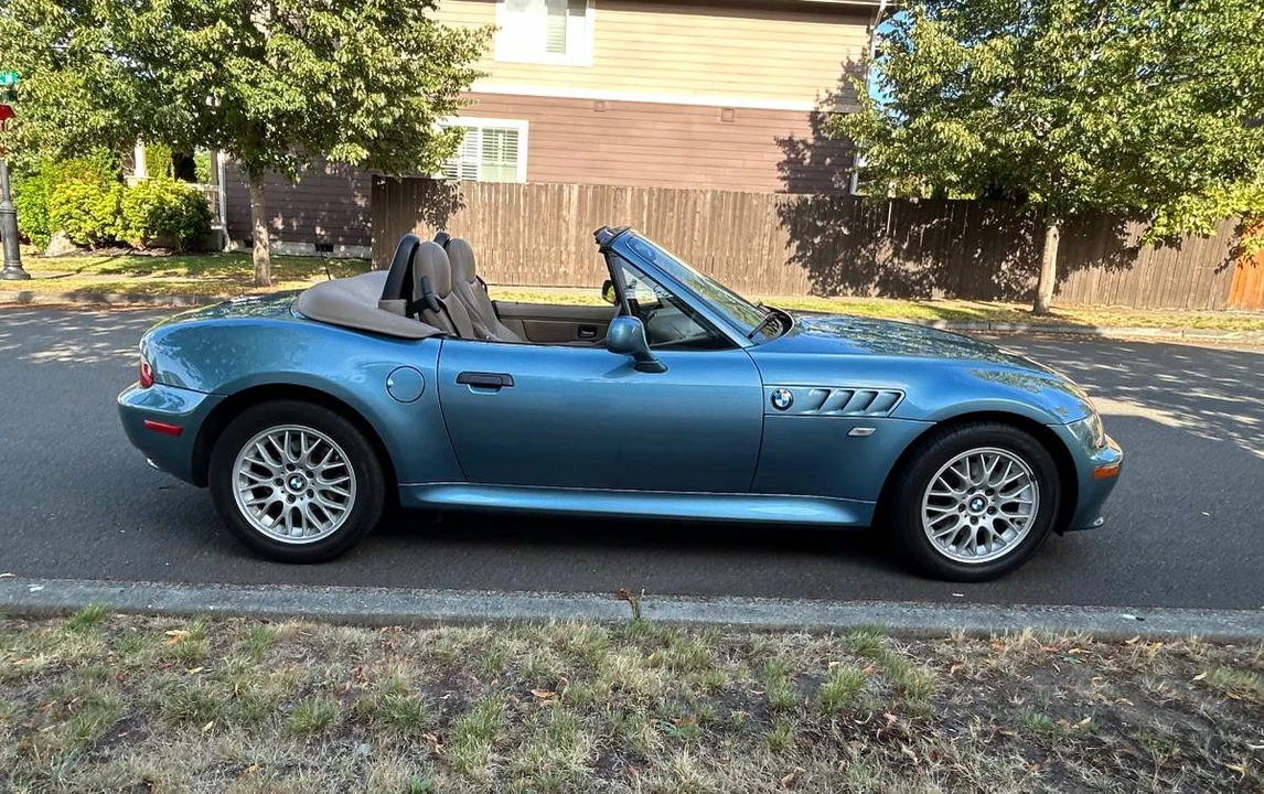 2001 BMW Z3 Roadster - Image 2 of 12