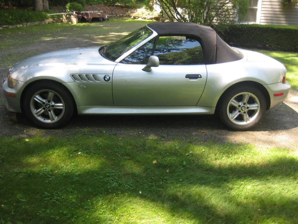 2001 BMW Z3 Roadster - Image 2 of 7