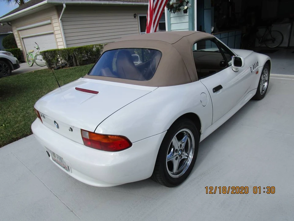 2001 BMW Z3 - Image 3 of 4