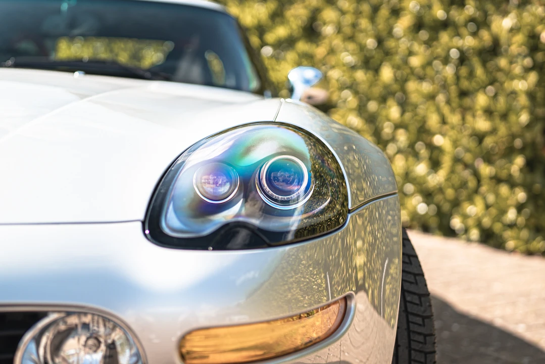 2001 BMW Z8 - Image 26 of 31