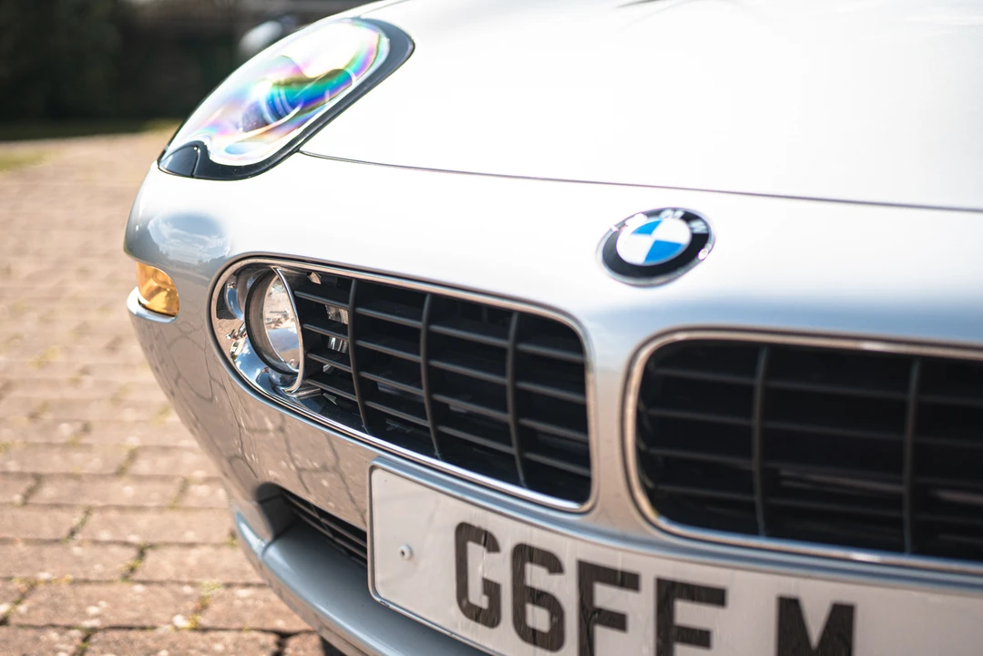 2001 BMW Z8 - Image 30 of 31