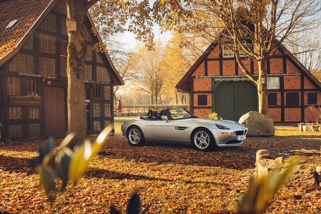 2001 BMW Z8 - Image 10 of 21
