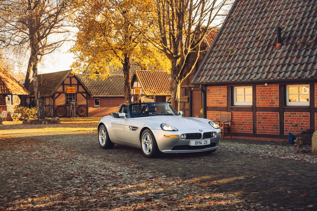 2001 BMW Z8 - Image 13 of 21