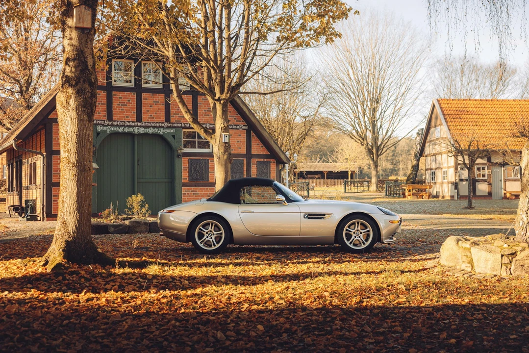 2001 BMW Z8 - Image 7 of 21