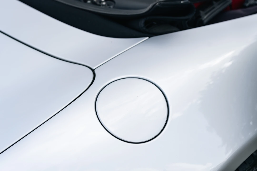 2001 BMW Z8 - Image 27 of 31