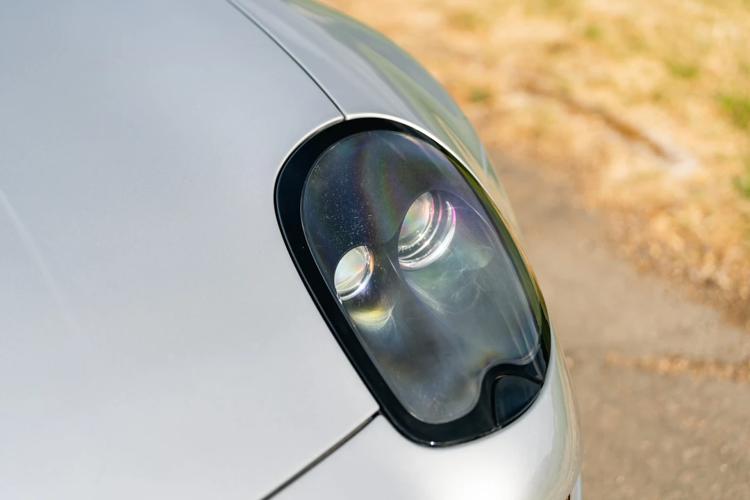 2001 BMW Z8 - Image 29 of 31