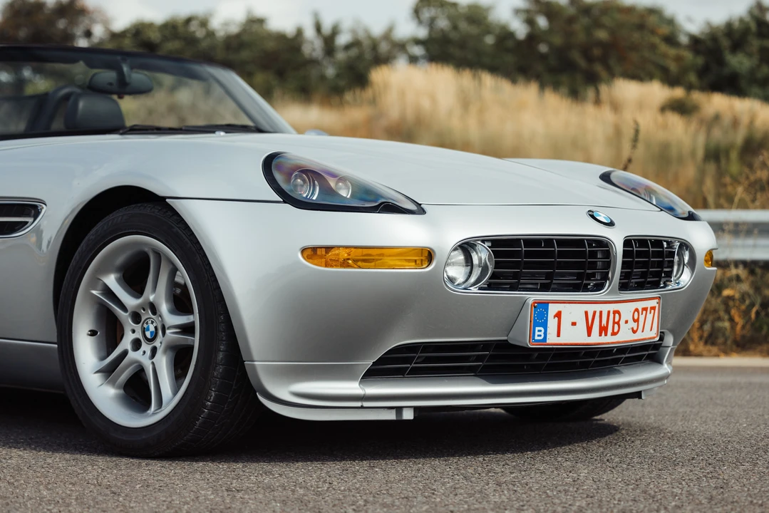 2001 BMW Z8 - Image 26 of 31