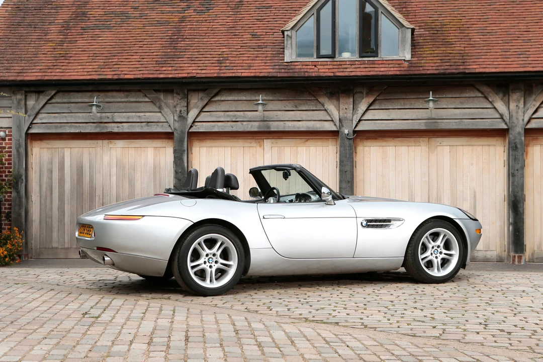 2001 BMW Z8 - Image 10 of 30
