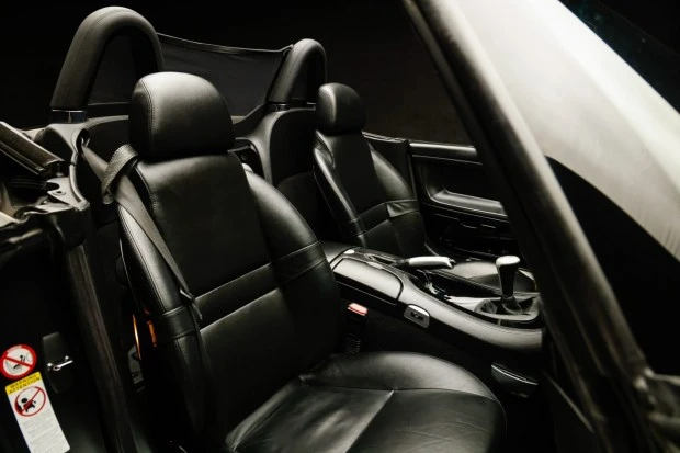 2001 BMW Z8 - Image 4 of 8