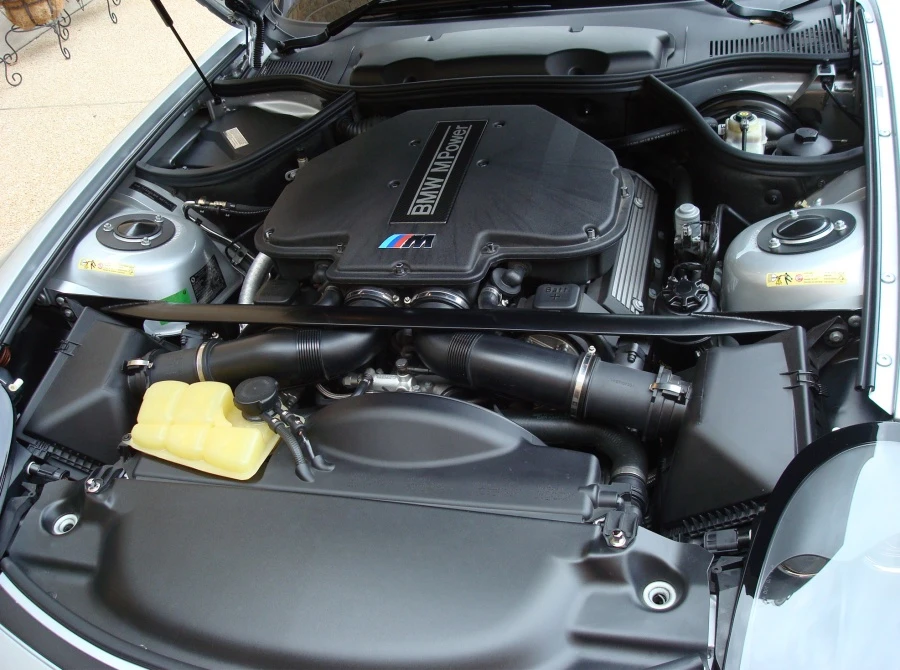 2002 BMW Z8 - Image 2 of 4