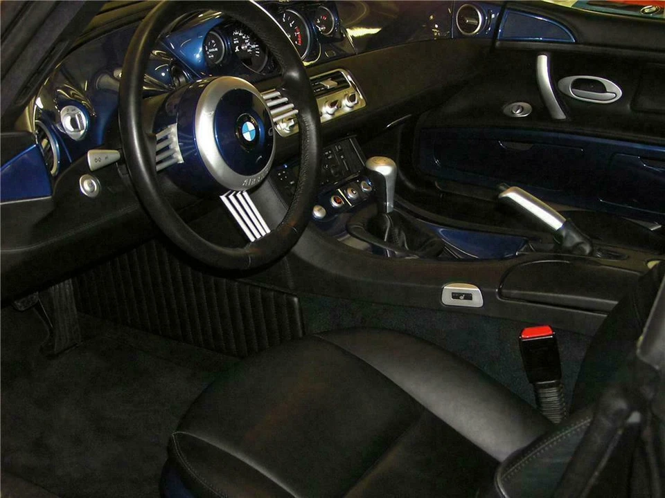 2001 BMW Z8 - Image 3 of 4