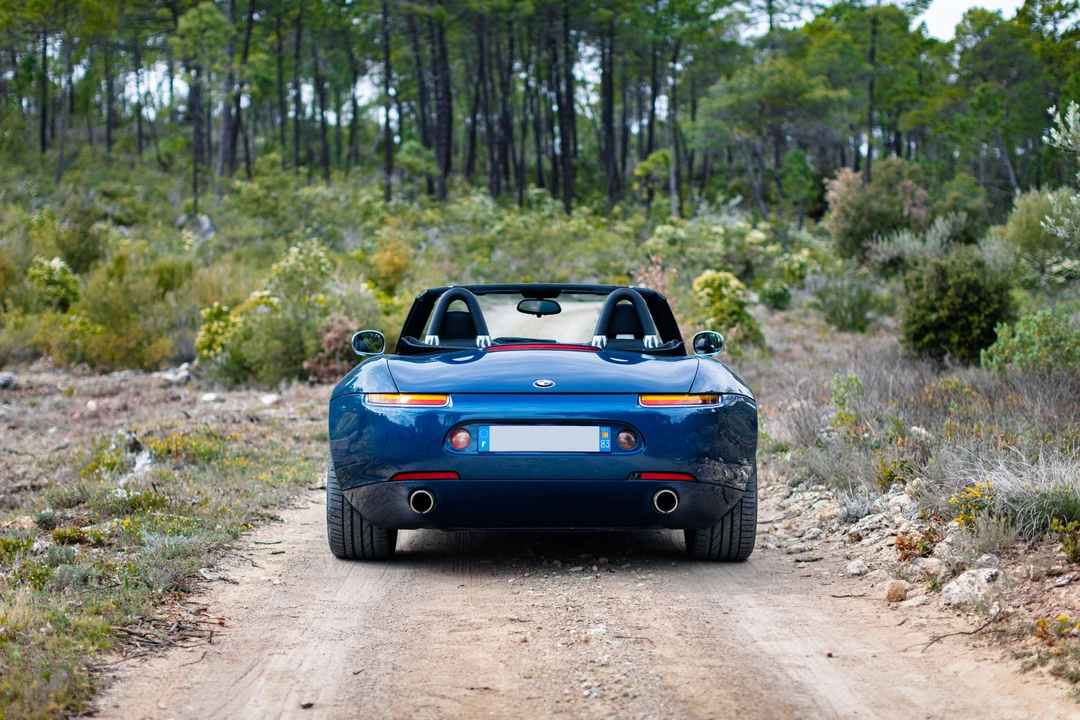 2001 BMW Z8 - Image 15 of 31