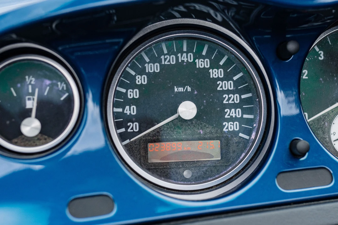 2001 BMW Z8 - Image 26 of 31