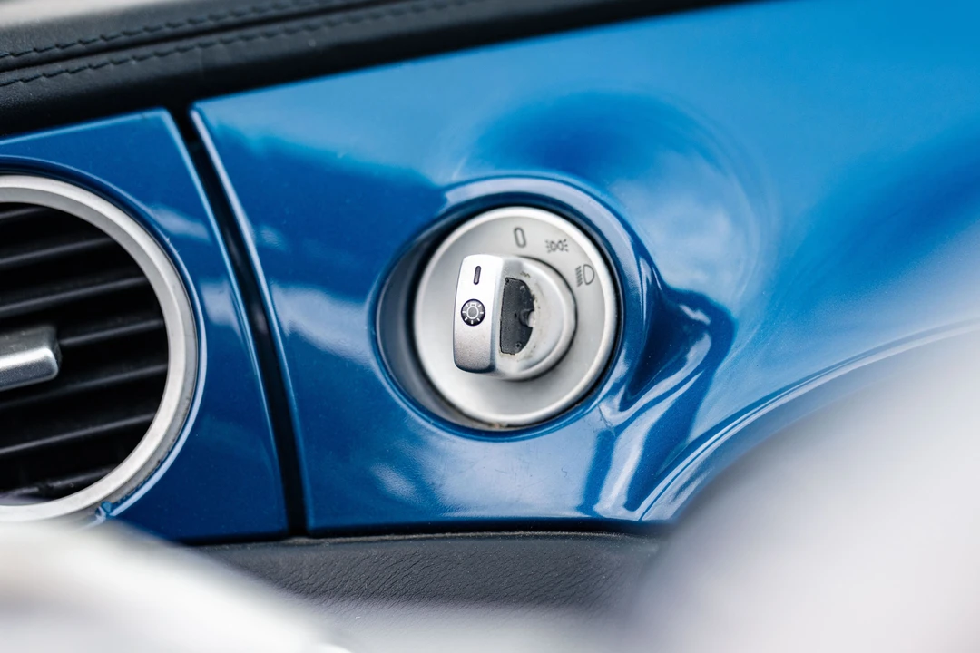 2001 BMW Z8 - Image 27 of 31