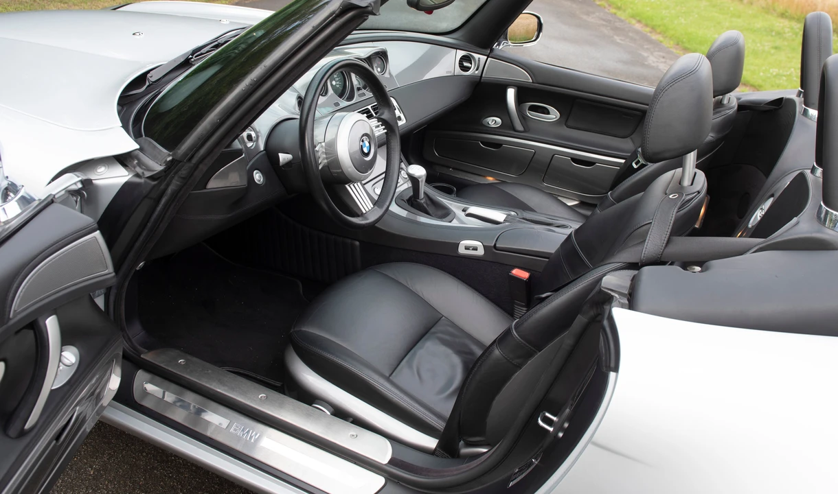2001 BMW Z8 - Image 13 of 31
