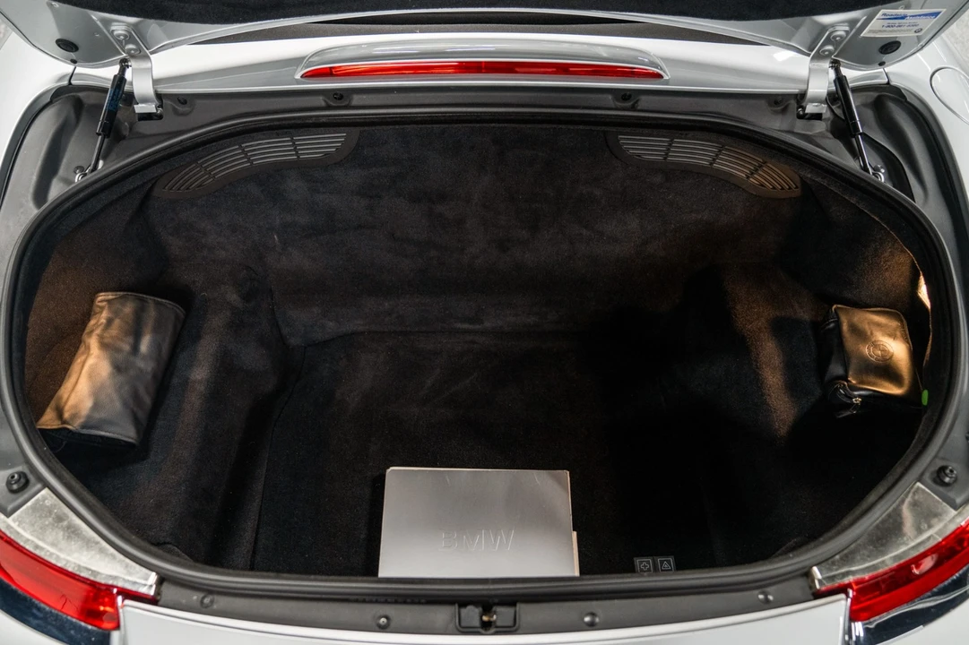 2001 BMW Z8 - Image 19 of 21