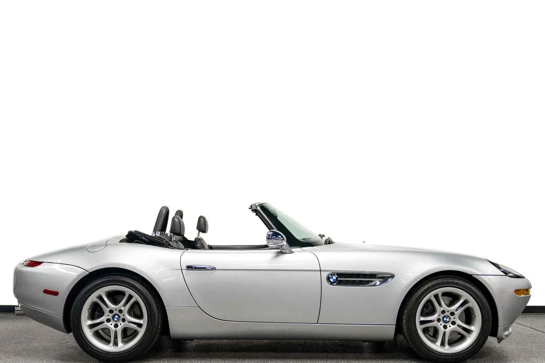 2001 BMW Z8 - Image 2 of 21