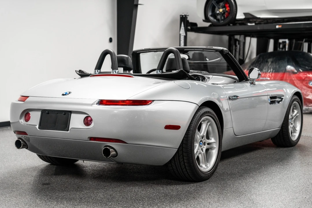 2001 BMW Z8 - Image 9 of 12