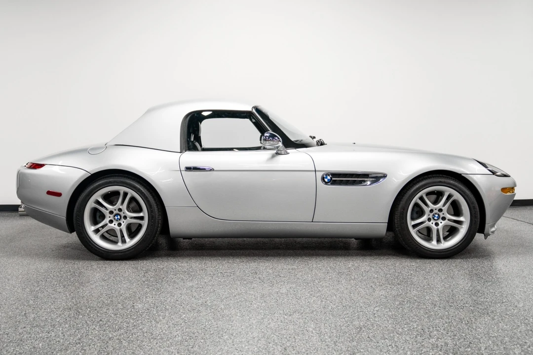 2001 BMW Z8 - Image 18 of 21