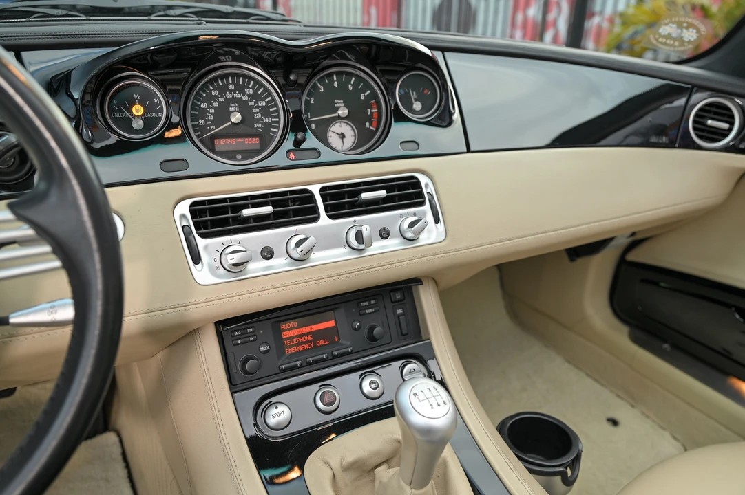 2001 BMW Z8 - Image 14 of 31