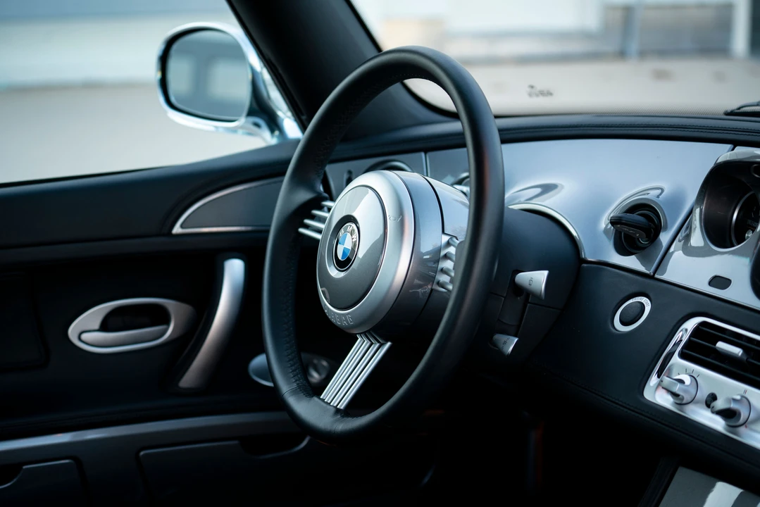 2001 BMW Z8 - Image 6 of 30